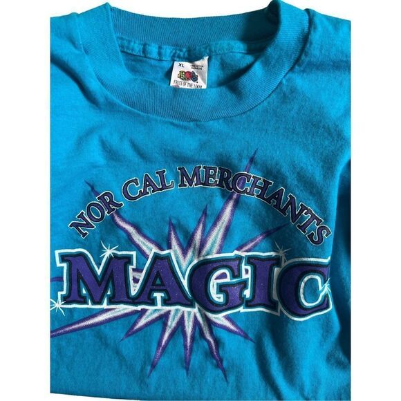 Vintage Fruit of the Loom Crewneck 90s Magic T-shirt single stitch Made in USA - Picture 10 of 11